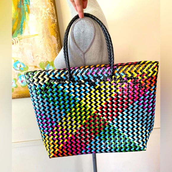 HANDWOVEN UNIQUE COLORFUL TOTE BAG 🌟NEW🌟 - Picture 2 of 7